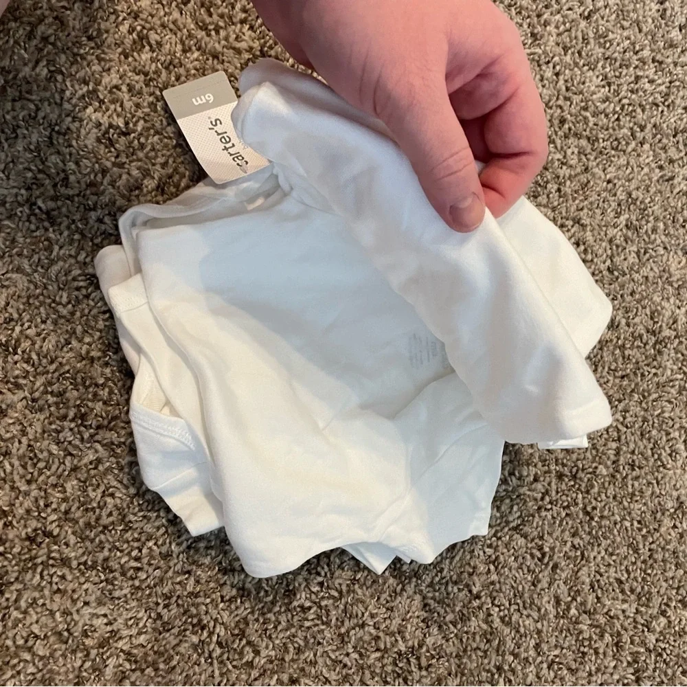 NWT bundle of 5 Carters white onesies 6 months